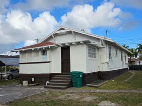 844 SW 8th Ct, Miami FL 33130