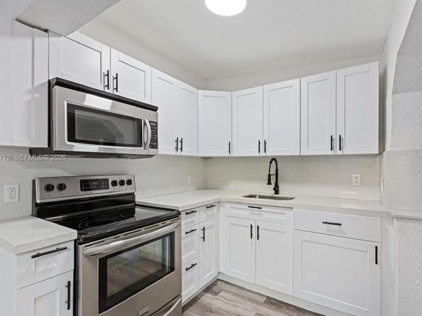 724 Burlington St, Opa-Locka FL 33054