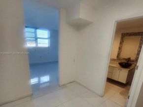 1175 NE Miami Gardens Dr 703, Miami FL 33179