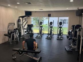 1175 NE Miami Gardens Dr 703, Miami FL 33179
