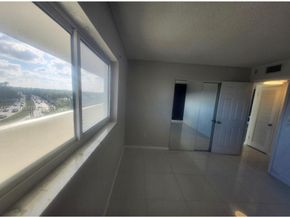 1175 NE Miami Gardens Dr 703, Miami FL 33179