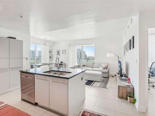 1900 N Bayshore Dr 1511, Miami FL 33132