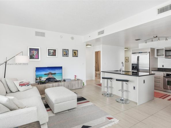 1900 N Bayshore Dr 1511, Miami FL 33132