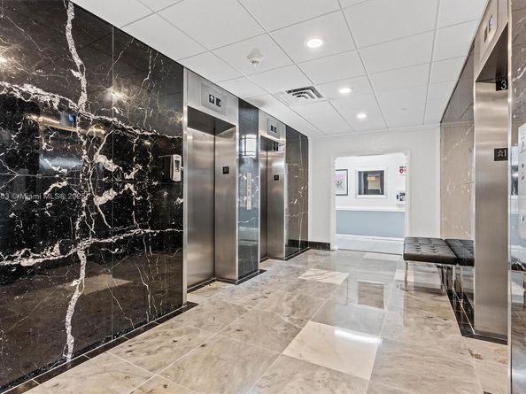 3333 NE 34th St 914, Fort Lauderdale FL 33308