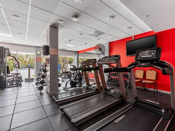 3333 NE 34th St 914, Fort Lauderdale FL 33308