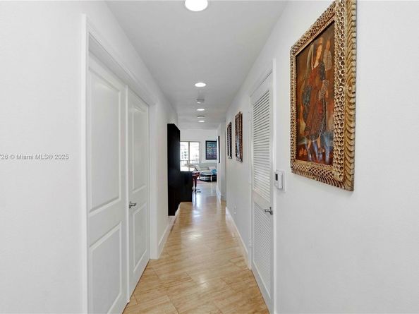 10 Aragon Ave 706, Coral Gables FL 33134