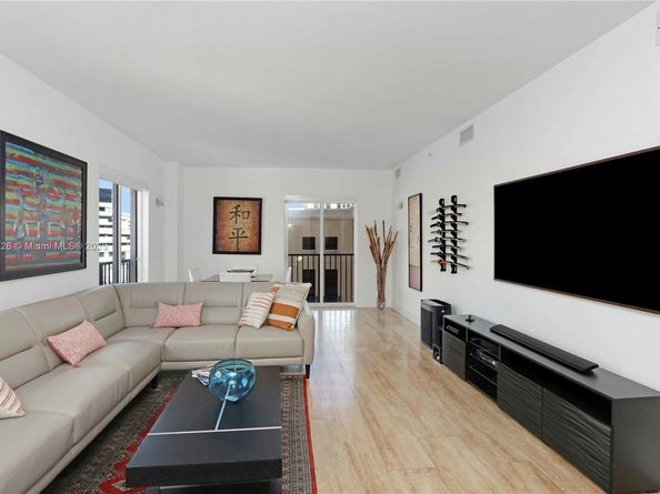 10 Aragon Ave 706, Coral Gables FL 33134