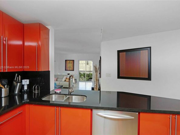 10 Aragon Ave 706, Coral Gables FL 33134