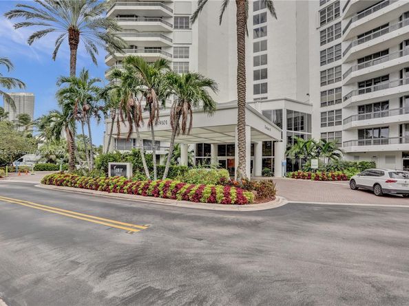 19101 Mystic Pointe Dr LPH9, Aventura FL 33180