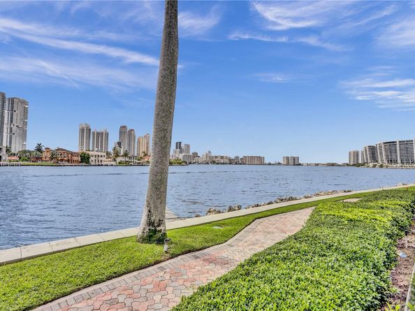 19101 Mystic Pointe Dr LPH9, Aventura FL 33180