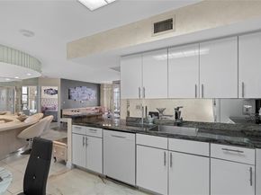 19101 Mystic Pointe Dr LPH9, Aventura FL 33180