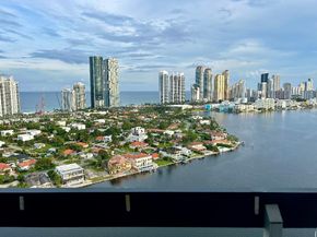 19101 Mystic Pointe Dr LPH9, Aventura FL 33180