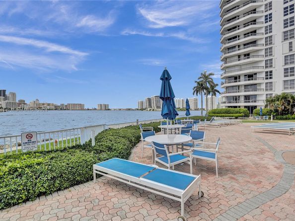 19101 Mystic Pointe Dr LPH9, Aventura FL 33180