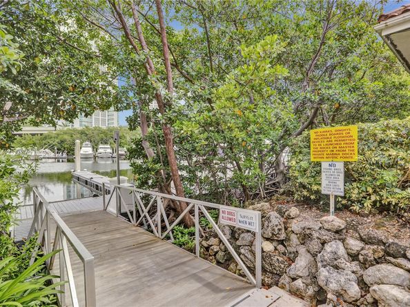 19101 Mystic Pointe Dr LPH9, Aventura FL 33180