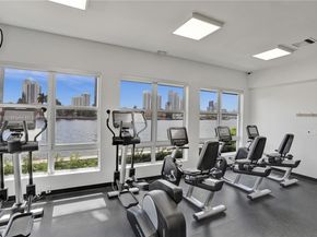 19101 Mystic Pointe Dr LPH9, Aventura FL 33180