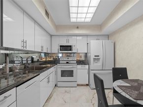 19101 Mystic Pointe Dr LPH9, Aventura FL 33180