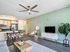 1111 SW 1st Ave 2721N, Miami FL 33130