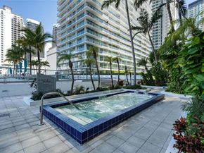 1111 SW 1st Ave 2721N, Miami FL 33130