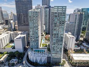 1111 SW 1st Ave 2721N, Miami FL 33130