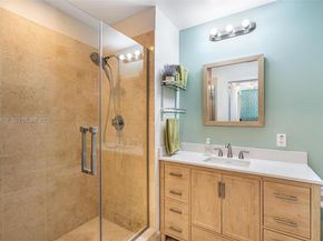 1111 SW 1st Ave 2721N, Miami FL 33130