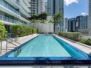 1111 SW 1st Ave 2721N, Miami FL 33130