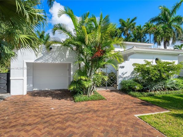 725 Vilabella Ave, Coral Gables FL 33146
