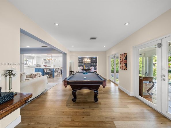 725 Vilabella Ave, Coral Gables FL 33146