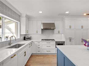 725 Vilabella Ave, Coral Gables FL 33146