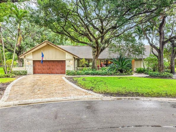 10123 Vestal Ct, Coral Springs FL 33071