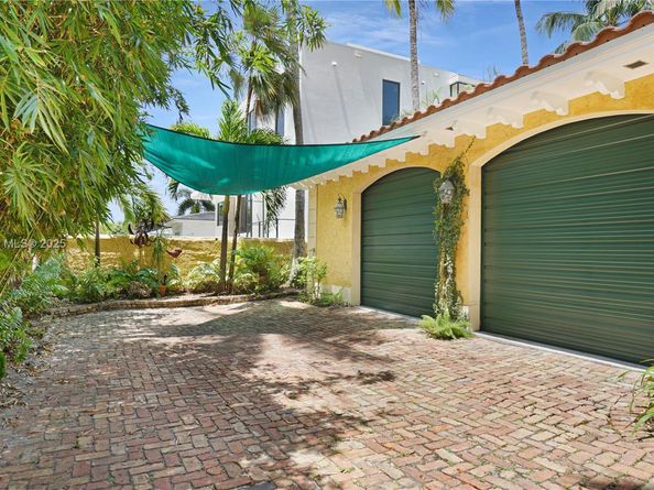 2050 Alton Rd, Miami Beach FL 33140