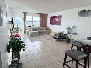 401 Golden Isles Dr 512, Hallandale Beach FL 33009