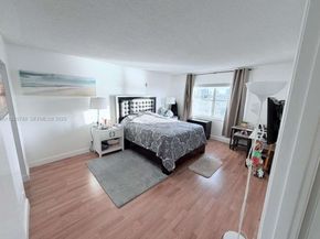 401 Golden Isles Dr 512, Hallandale Beach FL 33009