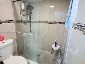 401 Golden Isles Dr 512, Hallandale Beach FL 33009