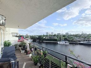 401 Golden Isles Dr 512, Hallandale Beach FL 33009