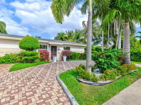 1480 SW 5th Ave, Deerfield Beach FL 33441