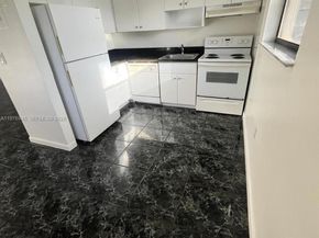 3522 NE 166th St 10, North Miami Beach FL 33160