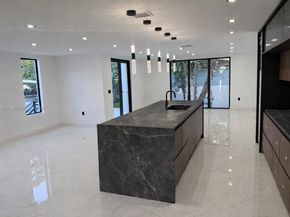 1644 NW 8th Ter, Miami FL 33125