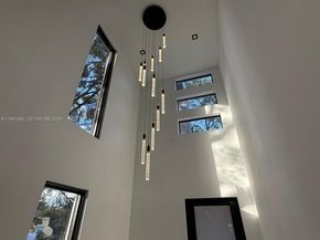 1644 NW 8th Ter, Miami FL 33125