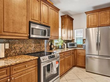 417 SE 13th St