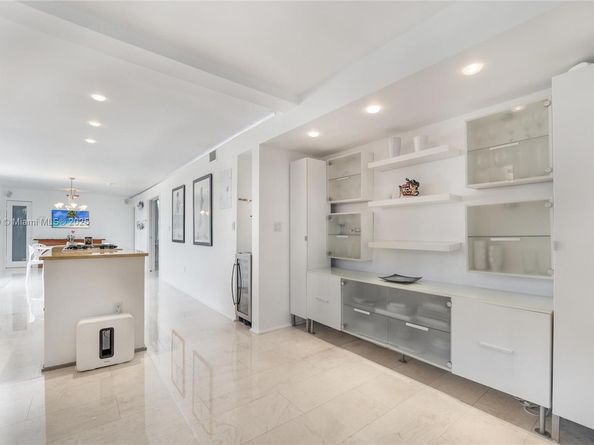 405 N Hibiscus Dr 110, Miami Beach FL 33139