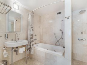 405 N Hibiscus Dr 110, Miami Beach FL 33139