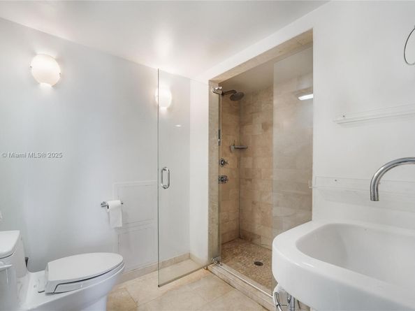 405 N Hibiscus Dr 110, Miami Beach FL 33139