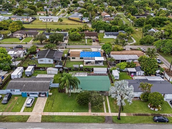 1866 NW 8th Ter, Homestead FL 33030