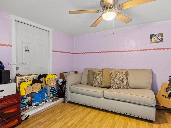 1866 NW 8th Ter, Homestead FL 33030