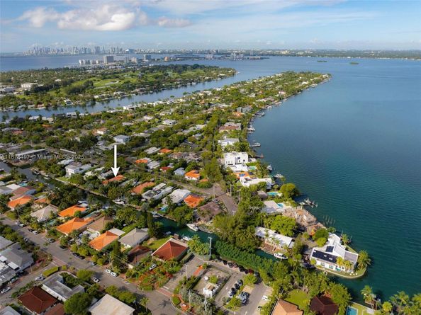 8033 Noremac Ave, Miami Beach FL 33141