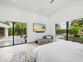 8033 Noremac Ave, Miami Beach FL 33141