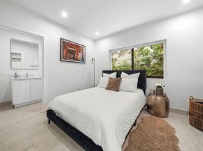 8033 Noremac Ave, Miami Beach FL 33141