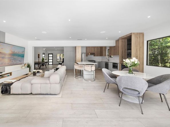 8033 Noremac Ave, Miami Beach FL 33141