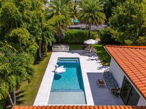 8033 Noremac Ave, Miami Beach FL 33141