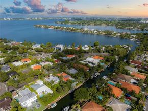 8033 Noremac Ave, Miami Beach FL 33141
